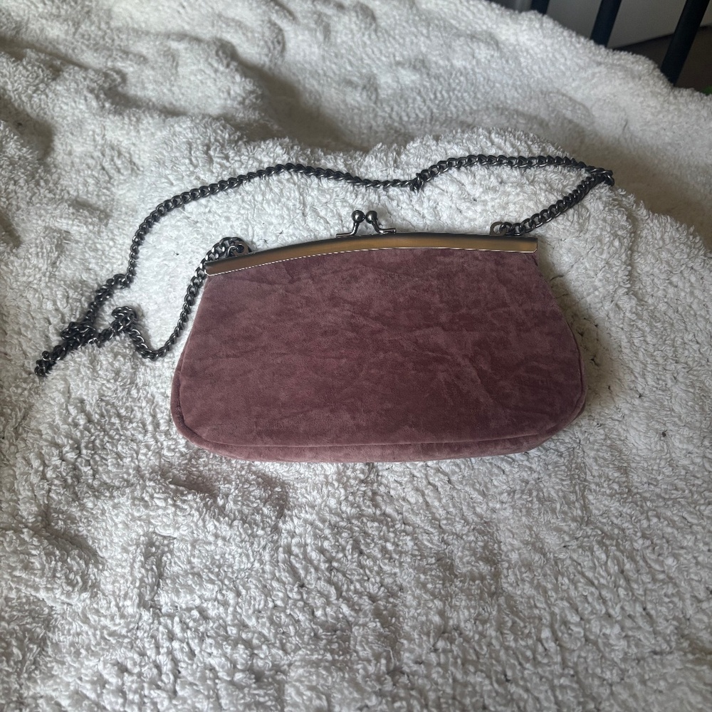 Universal Thread Elegant Soft Velvet Clutch Purse Mauve Chain Crossbody Strap